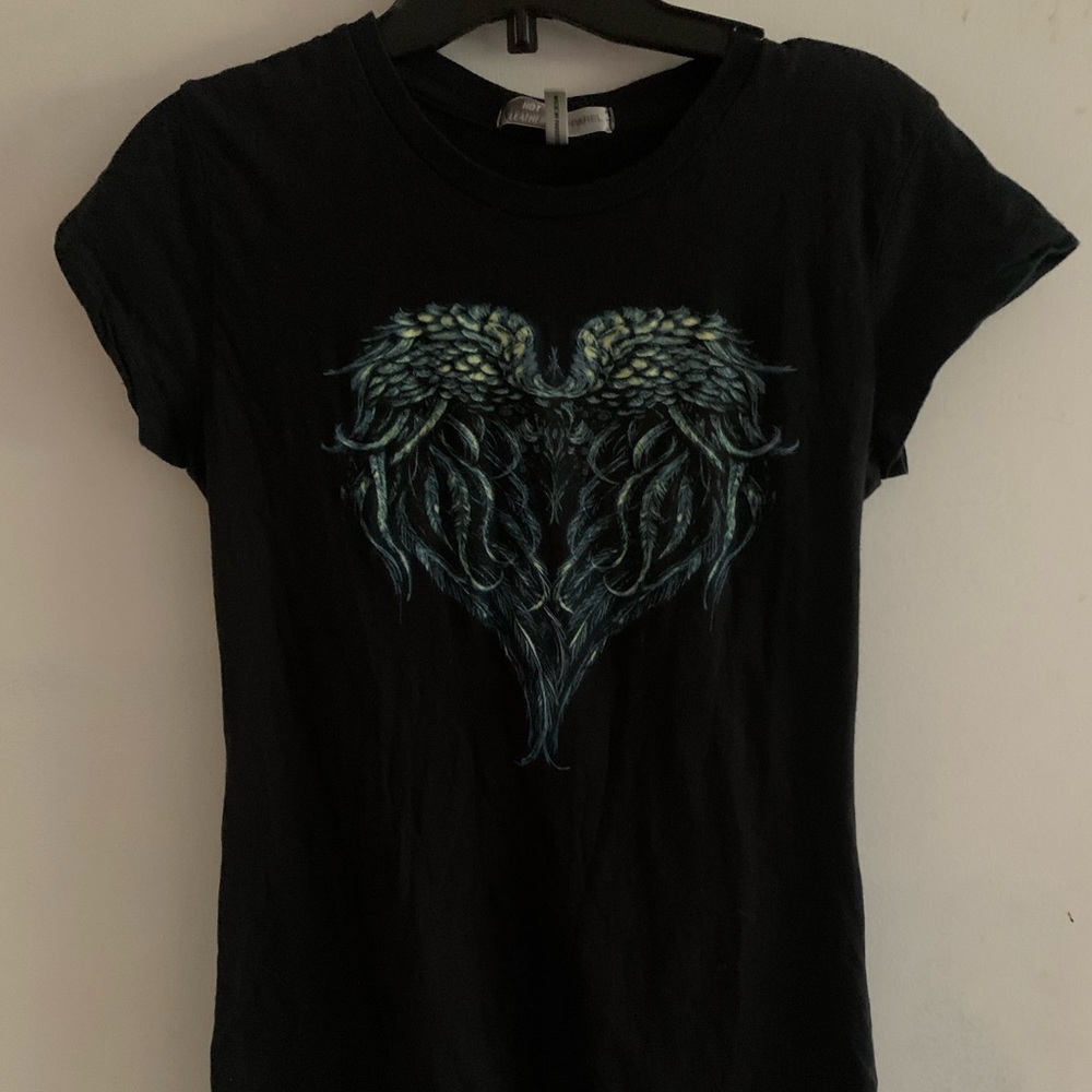 Shirt with heart wings🦋!! Very 2000s